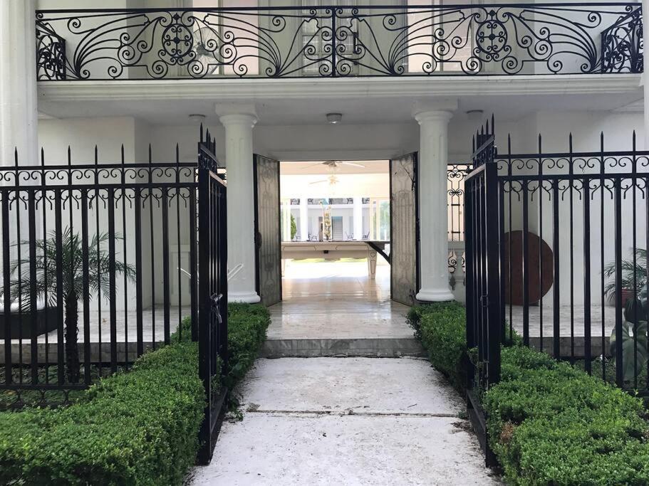 La Gran Casablanca Villa Jiutepec Bagian luar foto